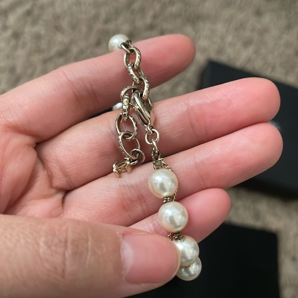 Chanel Pearl Bracelet - Picture 5 of 11